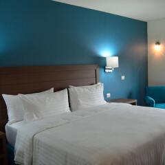 Отель Holiday Inn Guadalajara Expo Мексика, Гвадалахара - отзывы, цены и фото номеров - забронировать отель Holiday Inn Guadalajara Expo онлайн комната для гостей фото 2