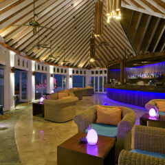 Отель Olhuveli Beach And Spa Resort интерьер отеля