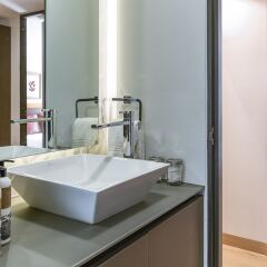 Отель Incredible and Spacious 2BR 2BA Apt in Polanco Мехико ванная