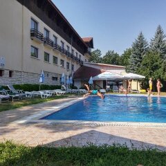 Отель Orbita Palace Hotel Болгария, Плевен - отзывы, цены и фото номеров - забронировать отель Orbita Palace Hotel онлайн бассейн фото 2