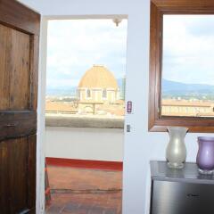 Отель Duomo Apartment Италия, Флоренция - отзывы, цены и фото номеров - забронировать отель Duomo Apartment онлайн удобства в номере фото 2