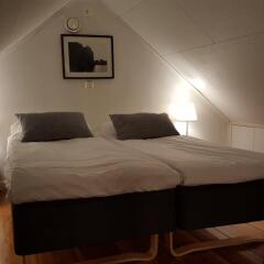 Отель Slussen Bed And Breakfast Эребру комната для гостей фото 5