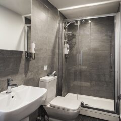 Отель Smart Stay Swiss Cottage ванная фото 2