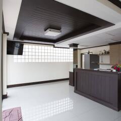 Paripas Express Hotel Patong фитнесс-зал