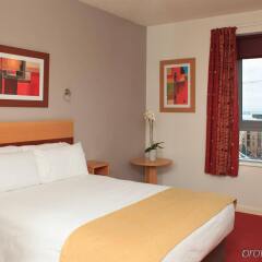 Отель Jurys Inn Liverpool комната для гостей фото 4