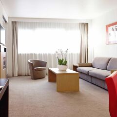 Отель Novotel Toulouse Centre Compans Caffarelli Франция, Тулуза - отзывы, цены и фото номеров - забронировать отель Novotel Toulouse Centre Compans Caffarelli онлайн комната для гостей