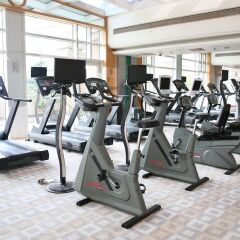 Radisson Blu Plaza Xing Guo Hotel фитнесс-зал фото 2