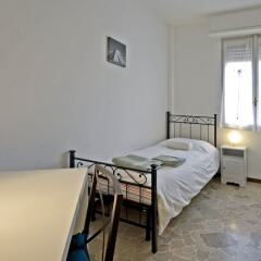 Отель Casa Vacanze Chiesarossa Италия, Милан - отзывы, цены и фото номеров - забронировать отель Casa Vacanze Chiesarossa онлайн комната для гостей фото 3