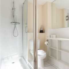 Отель 4 Bedroom House in Brighton ванная