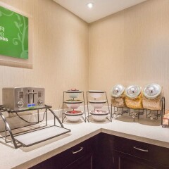 Отель Comfort Inn & Suites University Канада, Калгари - отзывы, цены и фото номеров - забронировать отель Comfort Inn & Suites University онлайн питание фото 3