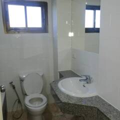 Отель JS Tower Service Apartment Таиланд, Бангкок - отзывы, цены и фото номеров - забронировать отель JS Tower Service Apartment онлайн ванная