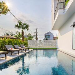 Отель La Serenata Villa Hoi An бассейн