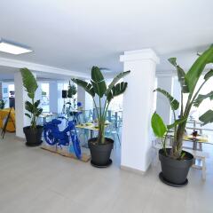 Hotel Apartamentos Marina Playa - Adults Only фитнесс-зал
