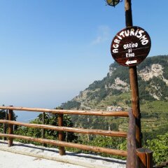 Отель Agriturismo Orrido di Pino Аджерола приотельная территория фото 2