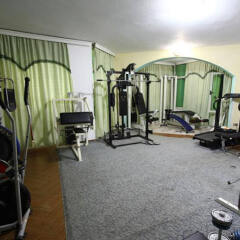 Hotel Grand Голем фитнесс-зал