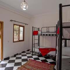 Отель Amour d'auberge фитнесс-зал