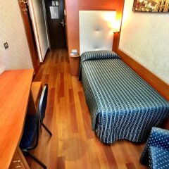 Hotel Mec комната для гостей