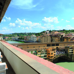 Отель Portrait Firenze балкон
