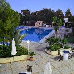 Отель Orihuela Costa Resort бассейн