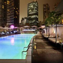 Отель Conrad Hong Kong бассейн
