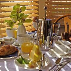 Отель Cavalaire Guest House Hotel Великобритания, Кемптаун - отзывы, цены и фото номеров - забронировать отель Cavalaire Guest House Hotel онлайн питание фото 2