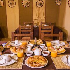 Отель Luxury Camp Chebbi Марокко, Мерзуга - отзывы, цены и фото номеров - забронировать отель Luxury Camp Chebbi онлайн питание фото 2
