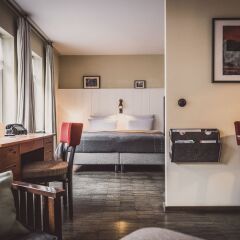 Отель Henri Hotel Hamburg Downtown Германия, Гамбург - 1 отзыв об отеле, цены и фото номеров - забронировать отель Henri Hotel Hamburg Downtown онлайн комната для гостей фото 4
