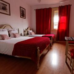 Отель Álvares Cabral Guest House Порту комната для гостей фото 2