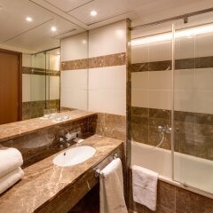 Отель Astoria Hotel Испания, Барселона - 13 отзывов об отеле, цены и фото номеров - забронировать отель Astoria Hotel онлайн ванная
