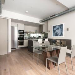 Апартаменты onefinestay - Soho Apartments в номере фото 2