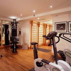 Отель Mercure Paris Tour Eiffel Grenelle Париж фитнесс-зал