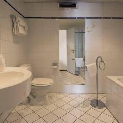 Отель Karl Johan Hotell ванная