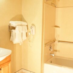 Отель Marina 7 Motel США, Лос-Анджелес - отзывы, цены и фото номеров - забронировать отель Marina 7 Motel онлайн ванная