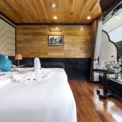 Отель Halong Serenity Cruise Вьетнам, Халонг - отзывы, цены и фото номеров - забронировать отель Halong Serenity Cruise онлайн комната для гостей фото 4