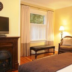 Отель Haddon House Bed & Breakfast Канада, Бурнаби - отзывы, цены и фото номеров - забронировать отель Haddon House Bed & Breakfast онлайн удобства в номере фото 2