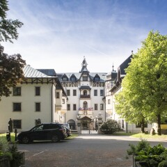 Отель Chateau Monty Spa Resort Чехия, Марианске-Лазне - отзывы, цены и фото номеров - забронировать отель Chateau Monty Spa Resort онлайн парковка