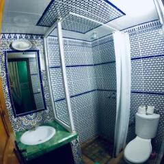 Отель Riad Verus Марокко, Фес - отзывы, цены и фото номеров - забронировать отель Riad Verus онлайн ванная