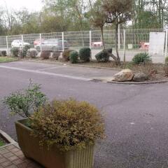 Отель Quick Palace Auxerre парковка
