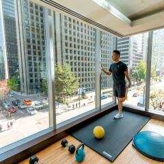 Отель Shangri-La Hotel Vancouver Канада, Ванкувер - отзывы, цены и фото номеров - забронировать отель Shangri-La Hotel Vancouver онлайн фитнесс-зал фото 2