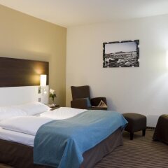 Отель Mercure Hotel München Neuperlach Süd Германия, Мюнхен - 9 отзывов об отеле, цены и фото номеров - забронировать отель Mercure Hotel München Neuperlach Süd онлайн комната для гостей фото 4