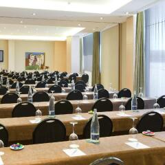 DoubleTree by Hilton Hotel Girona фото 3