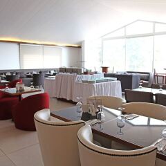 Отель The Hub Hotel Сьерра-Леоне, Фритаун - отзывы, цены и фото номеров - забронировать отель The Hub Hotel онлайн помещение для мероприятий