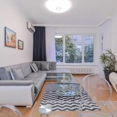 Апартаменты FM Deluxe 2-BDR Apartment - Sweet Home София комната для гостей фото 2