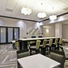 Отель Hampton Inn & Suites Los Angeles Burbank Airport Лос-Анджелес фото 5