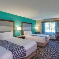 La Quinta Inn & Suites by Wyndham Batavia in Pembroke, United States of America from 129$, photos, reviews - zenhotels.com guestroom photo 3