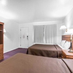 Rodeway Inn Near University-Gateway to Yosemite in Merced, United States of America from 92$, photos, reviews - zenhotels.com guestroom photo 3