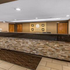 Отель Comfort Inn & Suites Denver интерьер отеля фото 3
