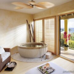 Elbow Beach in Paget, Bermuda from 505$, photos, reviews - zenhotels.com bathroom