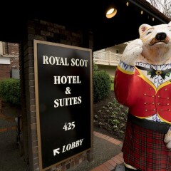 Отель Royal Scot Hotel & Suites Канада, Виктория - отзывы, цены и фото номеров - забронировать отель Royal Scot Hotel & Suites онлайн с домашними животными