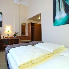 Hotel Viktoria in Cologne, Germany from 200$, photos, reviews - zenhotels.com guestroom photo 3